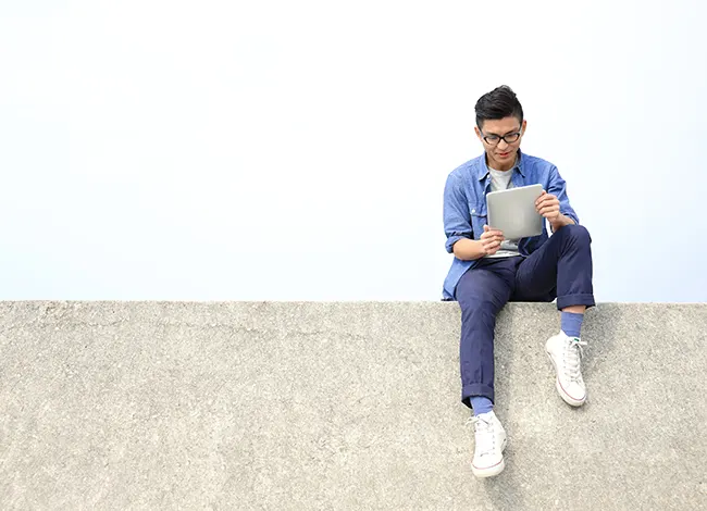 A young man satisfied with the use of EasyGoingSurvey.com
